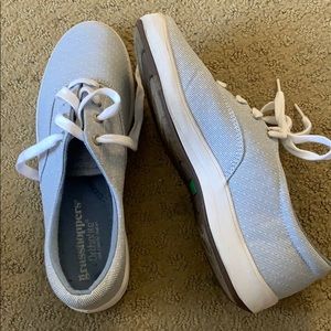 Grasshopper tennis shoes